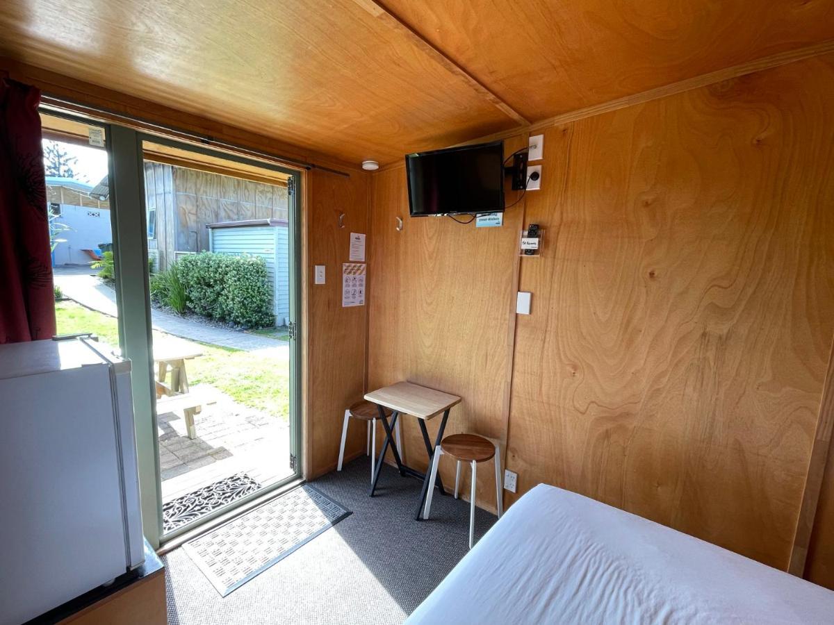 Athenree Hot Springs & 4* Waihi