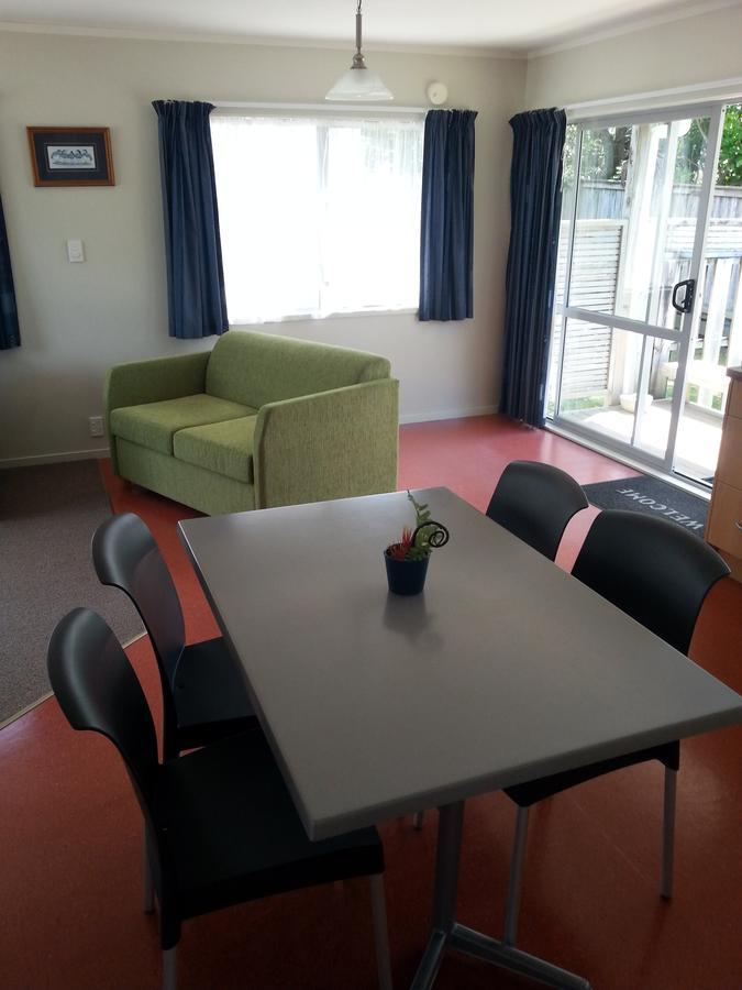 Athenree Hot Springs & 4* Waihi